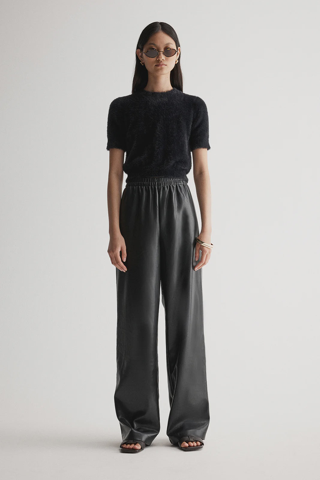 Valeria Pant | Black