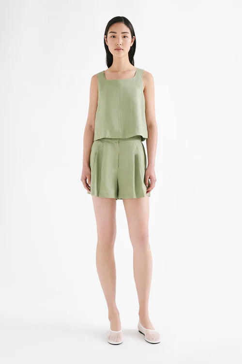 Thilda Tailored Short | Sage