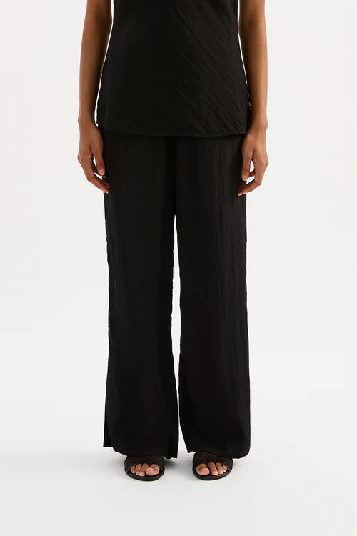 Alia Pant | Black