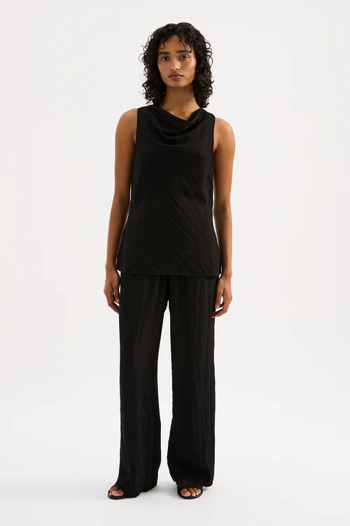 Alia Pant | Black