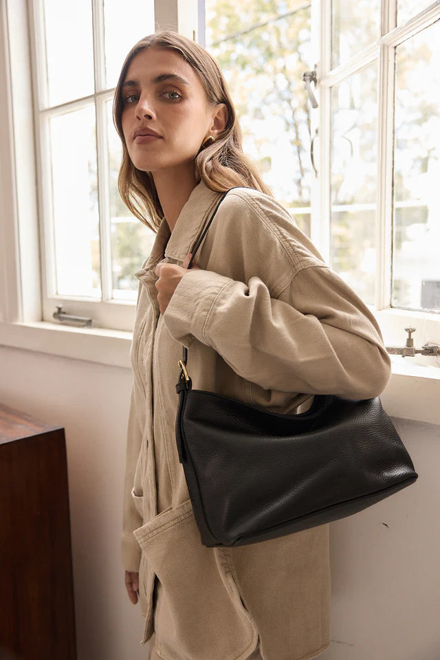 Eden | Black Leather