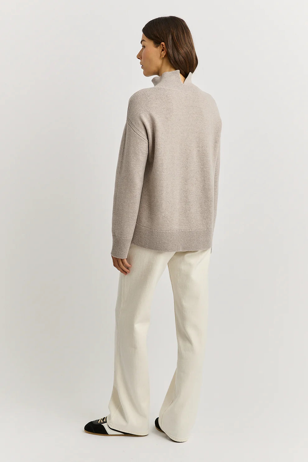 Split Neck Funnel | Light Oat