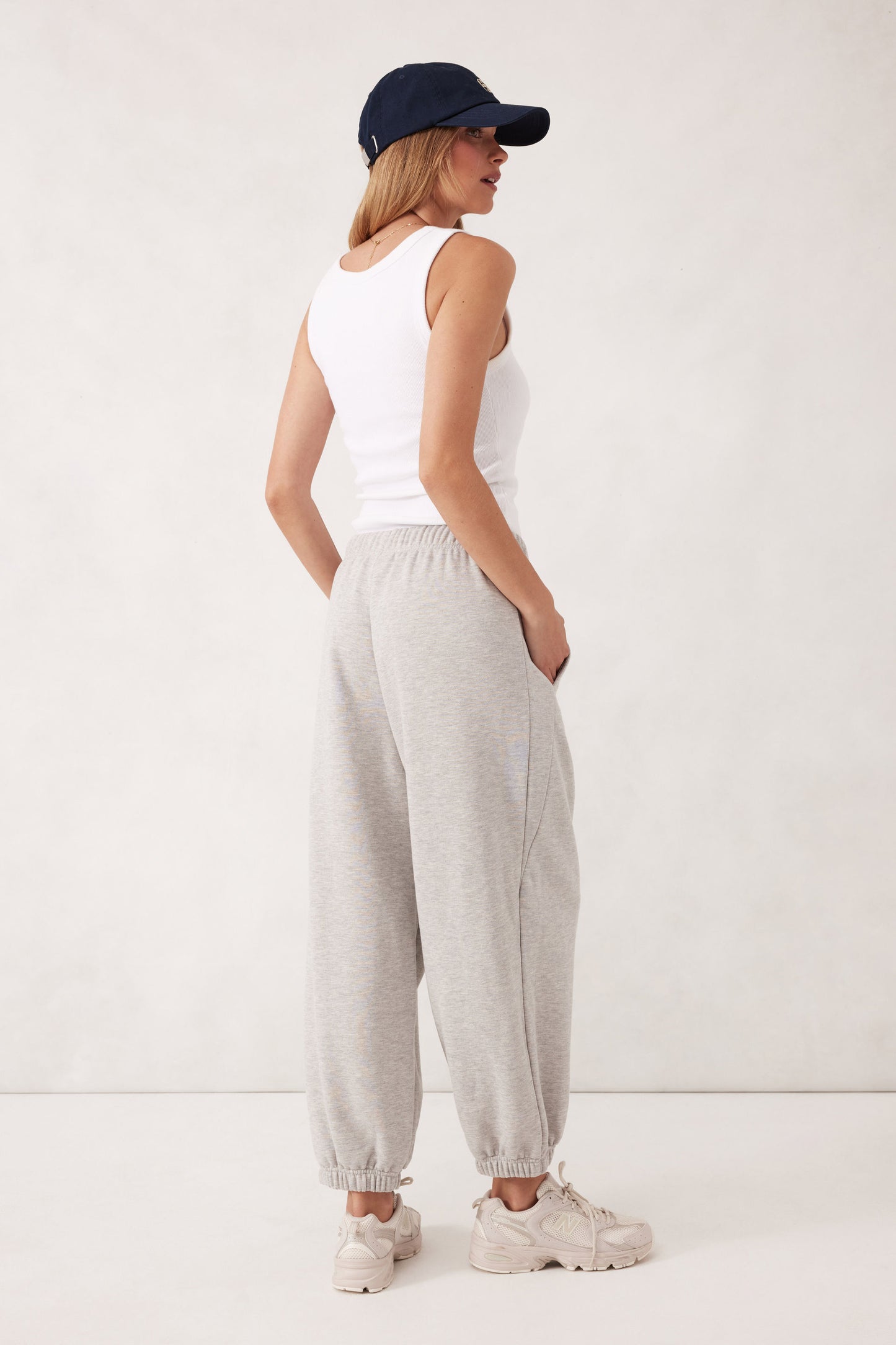 Barrel Leg Trackpant | Grey Marle