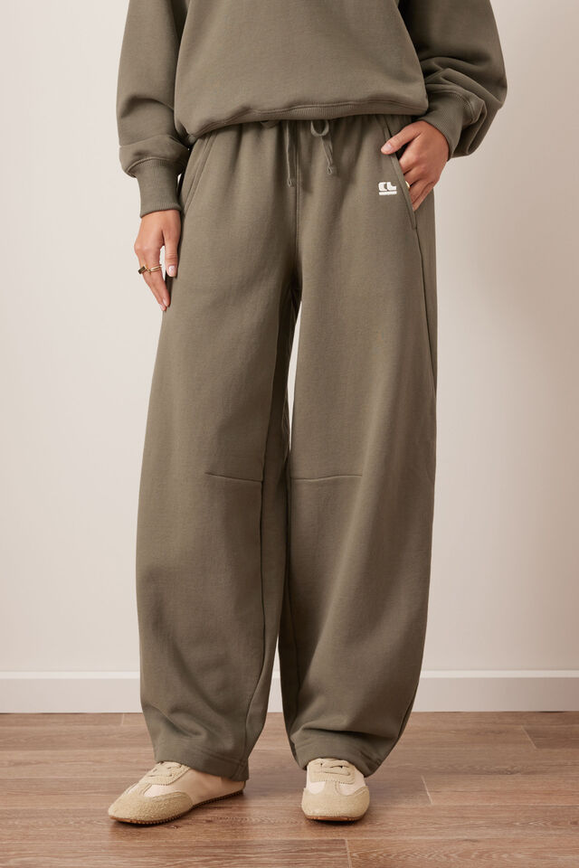 Elsie Barrel Trackpant | Washed Olive