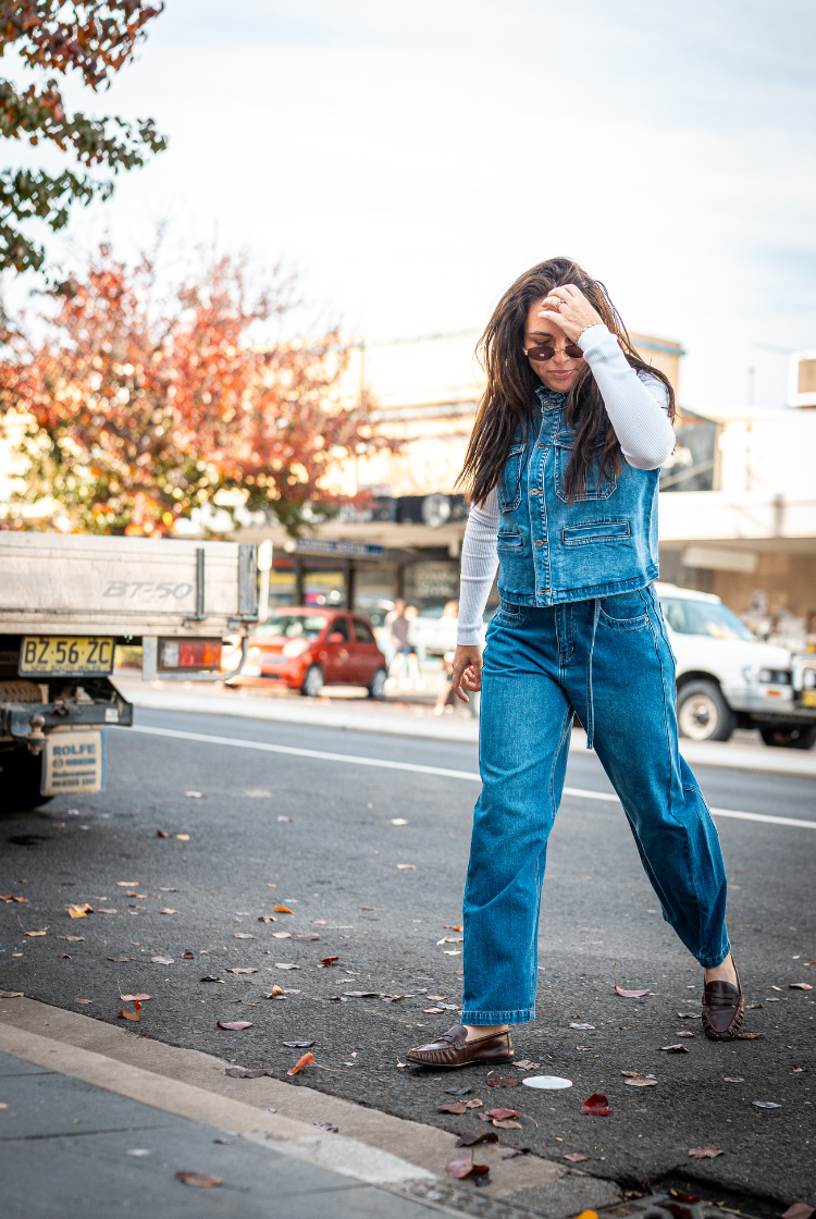 Erica Vest | Dakota Wash