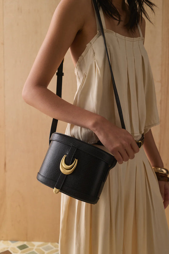 Upata Canteen | Black Lizard