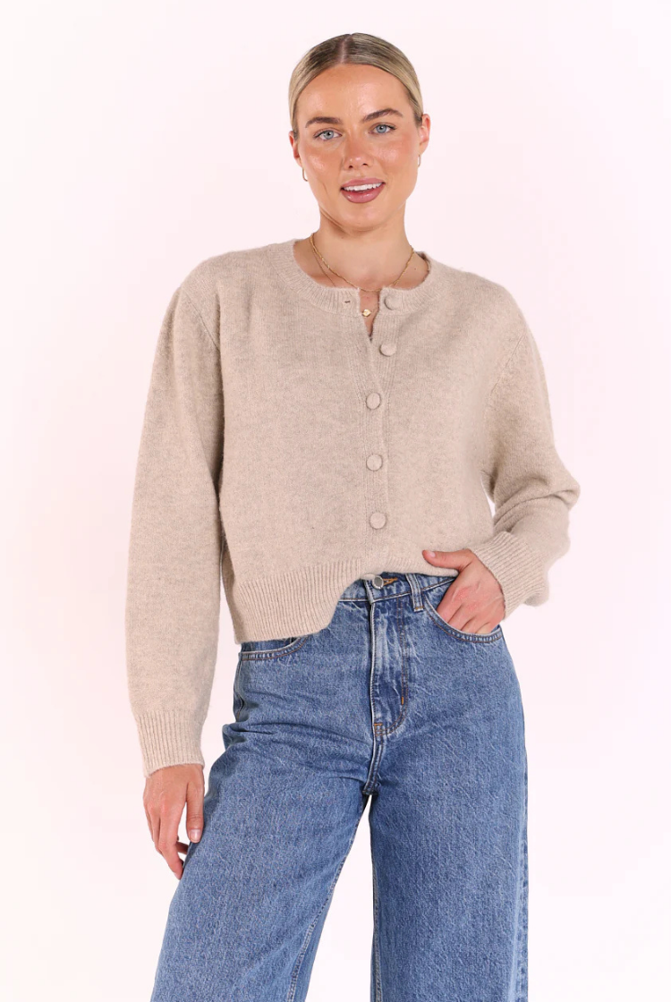 May Cardi | Oat