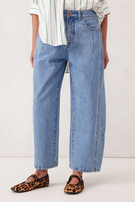 Darted Barrel Jean | Vintage Blue