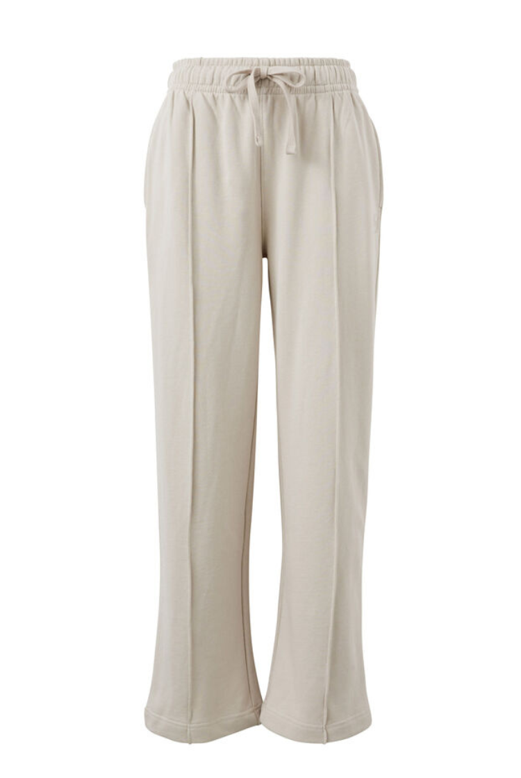 Gracie Relaxed Pin Tuck Trackpant | Almond
