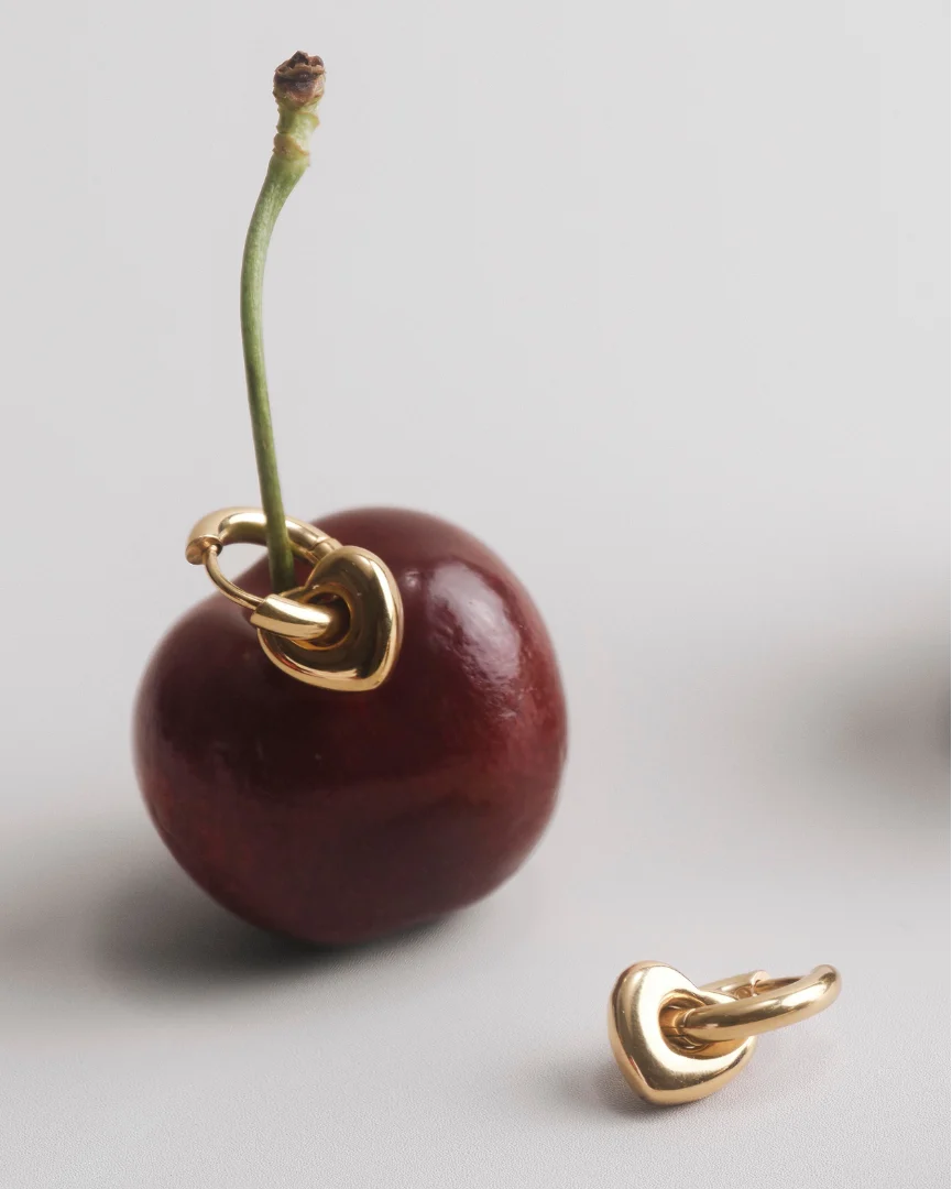 Mini Lisa Puffy Heart Earrings | Gold