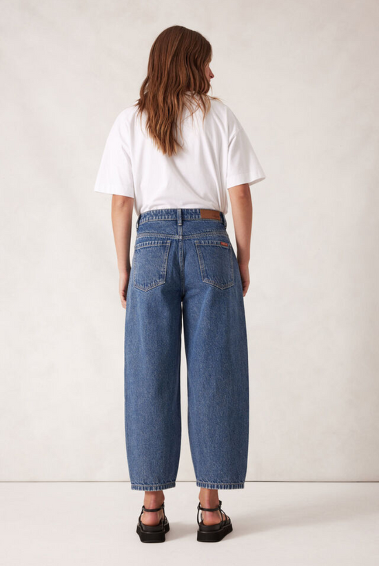Tapered Barrel Jean | Fresh Indigo