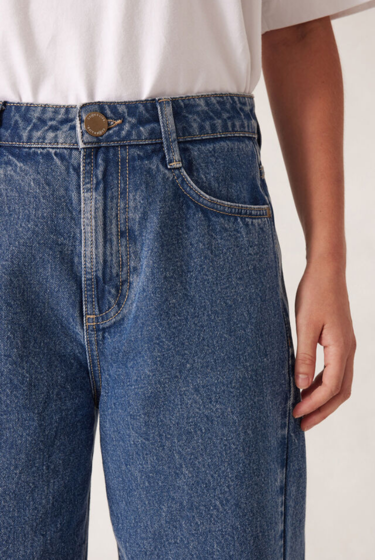 Tapered Barrel Jean | Fresh Indigo