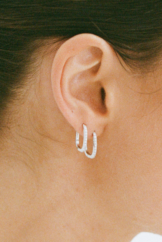 Oval Angel Hoops 15mm | White Gold