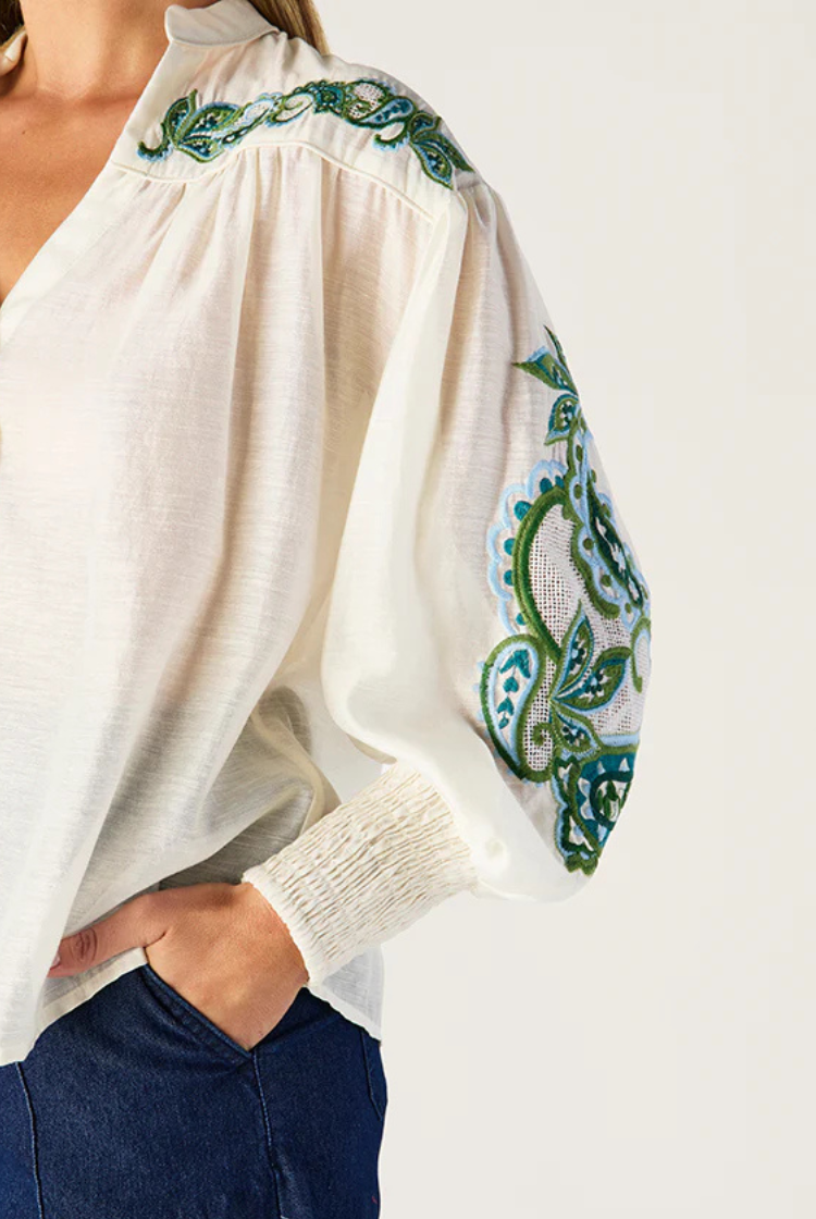 Porto Embroidery Blouse | Ecru