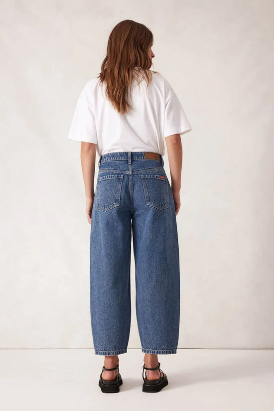 Tapered Barrel Jean | Fresh Indigo