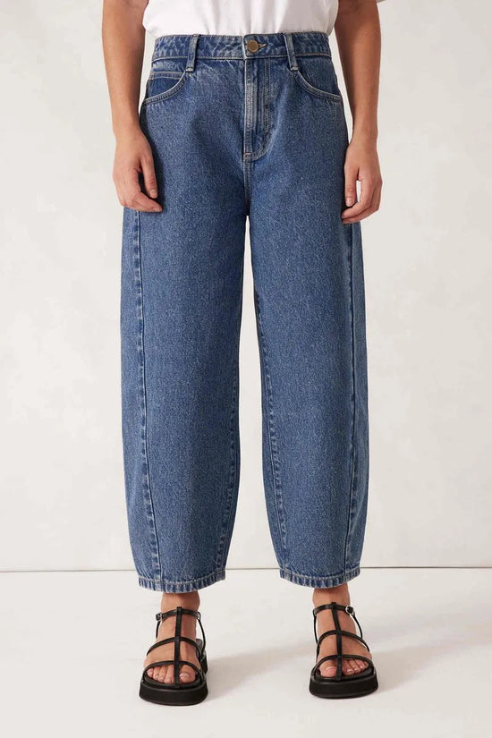 Tapered Barrel Jean | Fresh Indigo