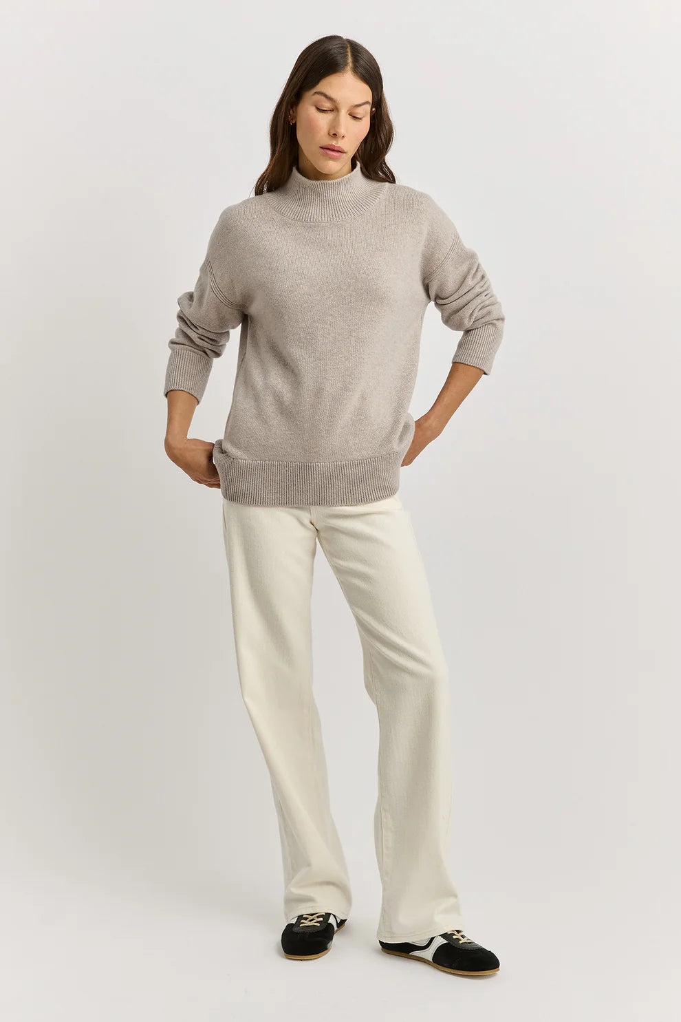 Split Neck Funnel | Light Oat