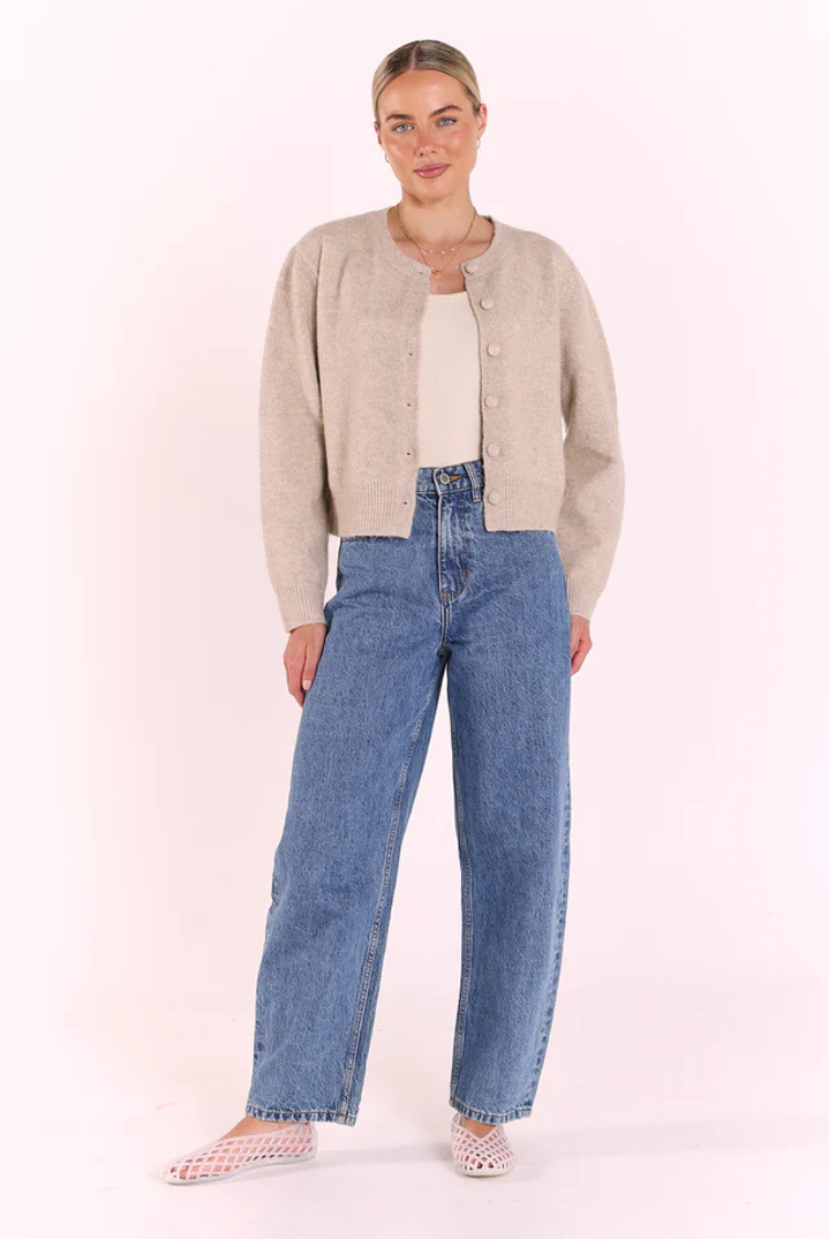 May Cardi | Oat