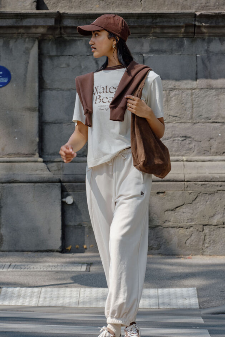 Stevie Slouchy Tee | Buff Wategos Beach