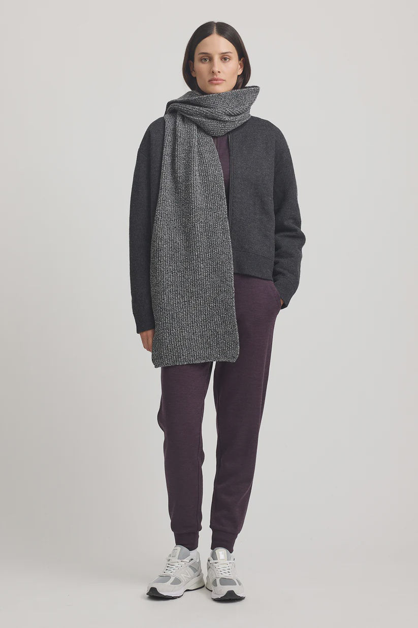 Rib Knit Scarf | Black & White
