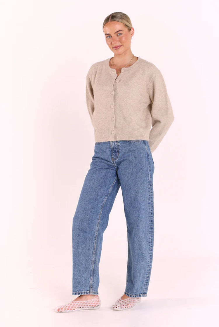 May Cardi | Oat