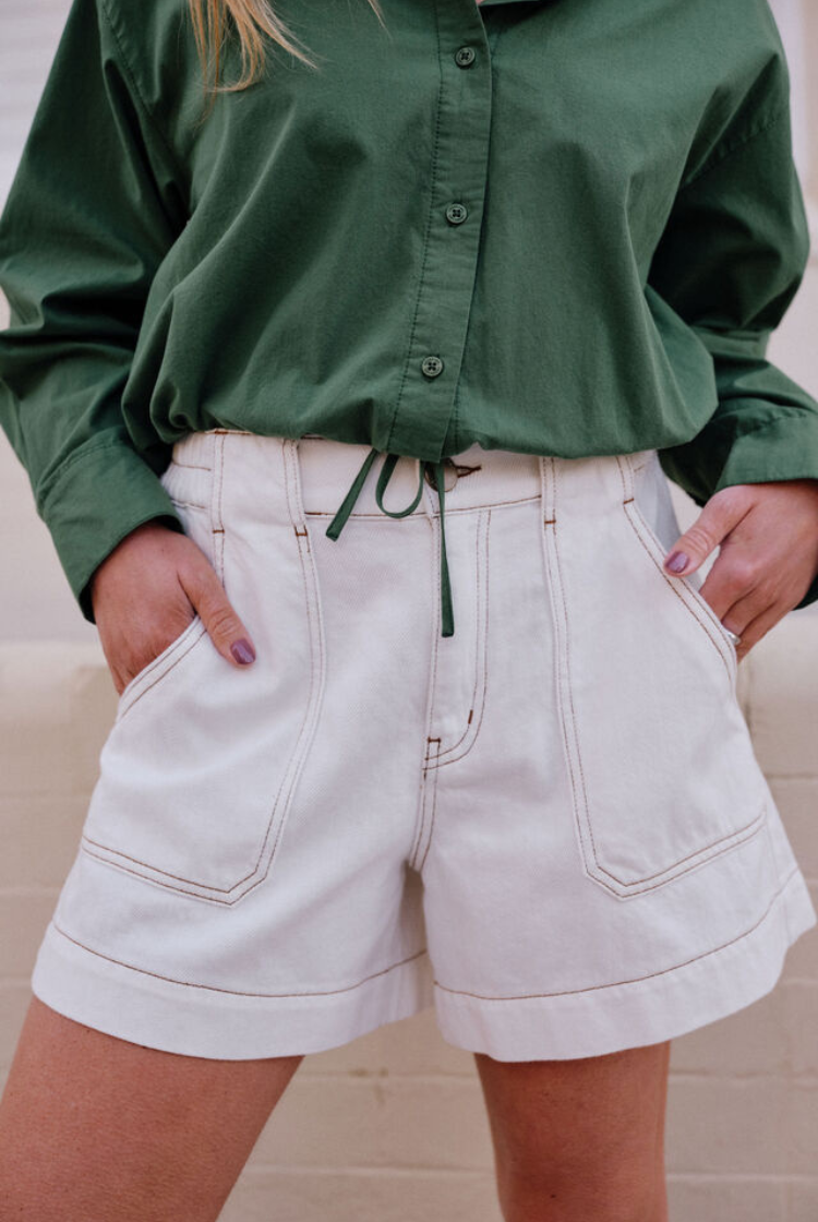 Weekender Short | Ecru