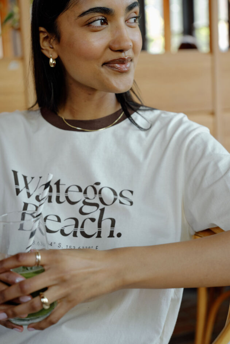 Stevie Slouchy Tee | Buff Wategos Beach