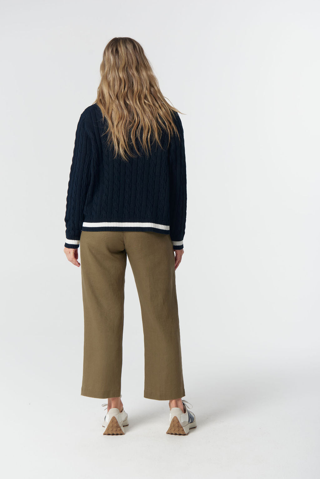 Harvest V-Neck Cotton Jumper | Dark Navy/ White