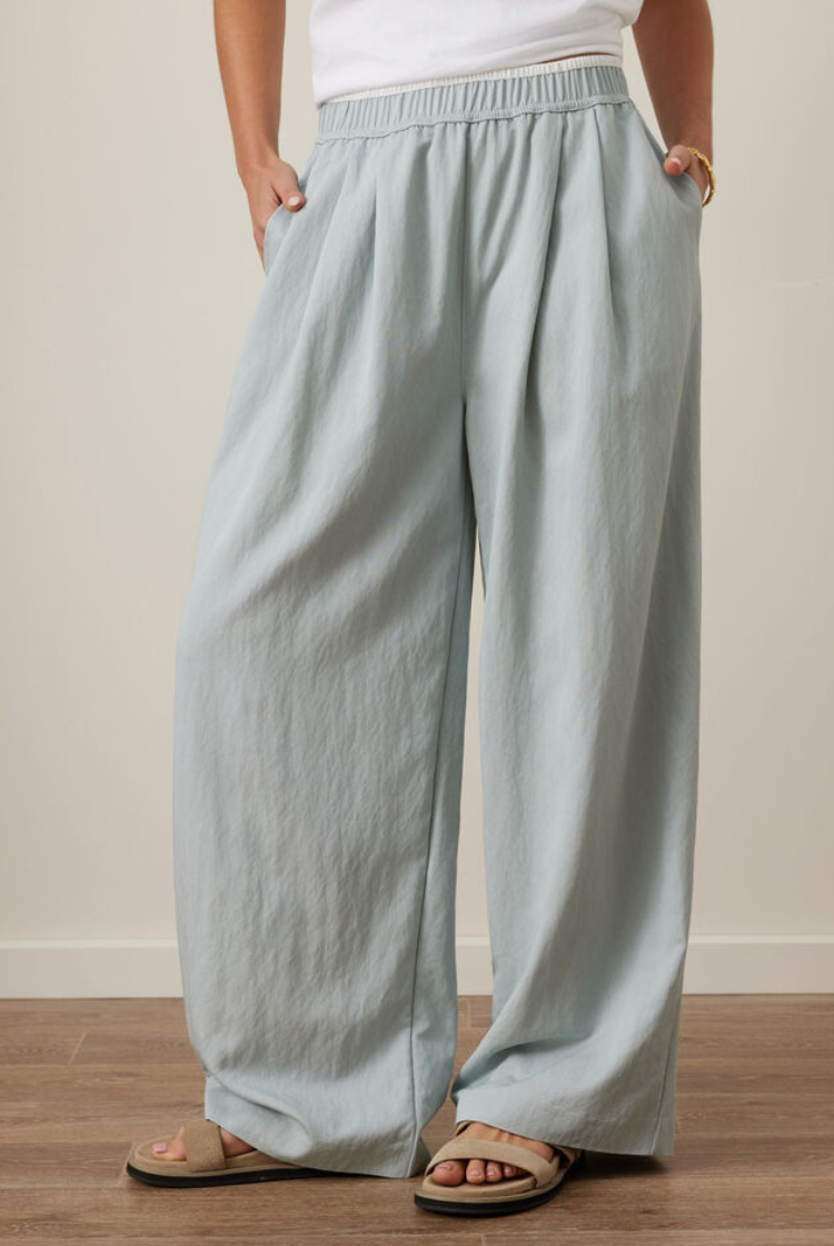 Mim Pleat Pant | China Blue