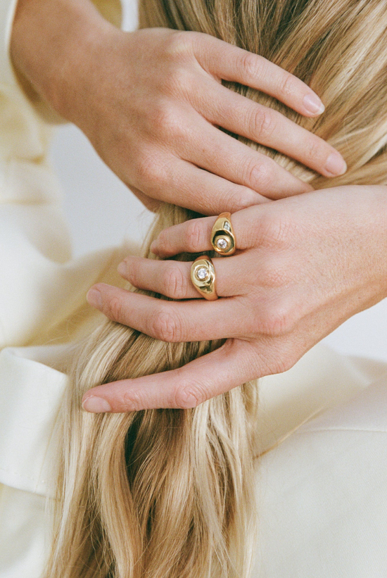 Heritage Signet Ring | Gold/ Clear (SIZE 7)