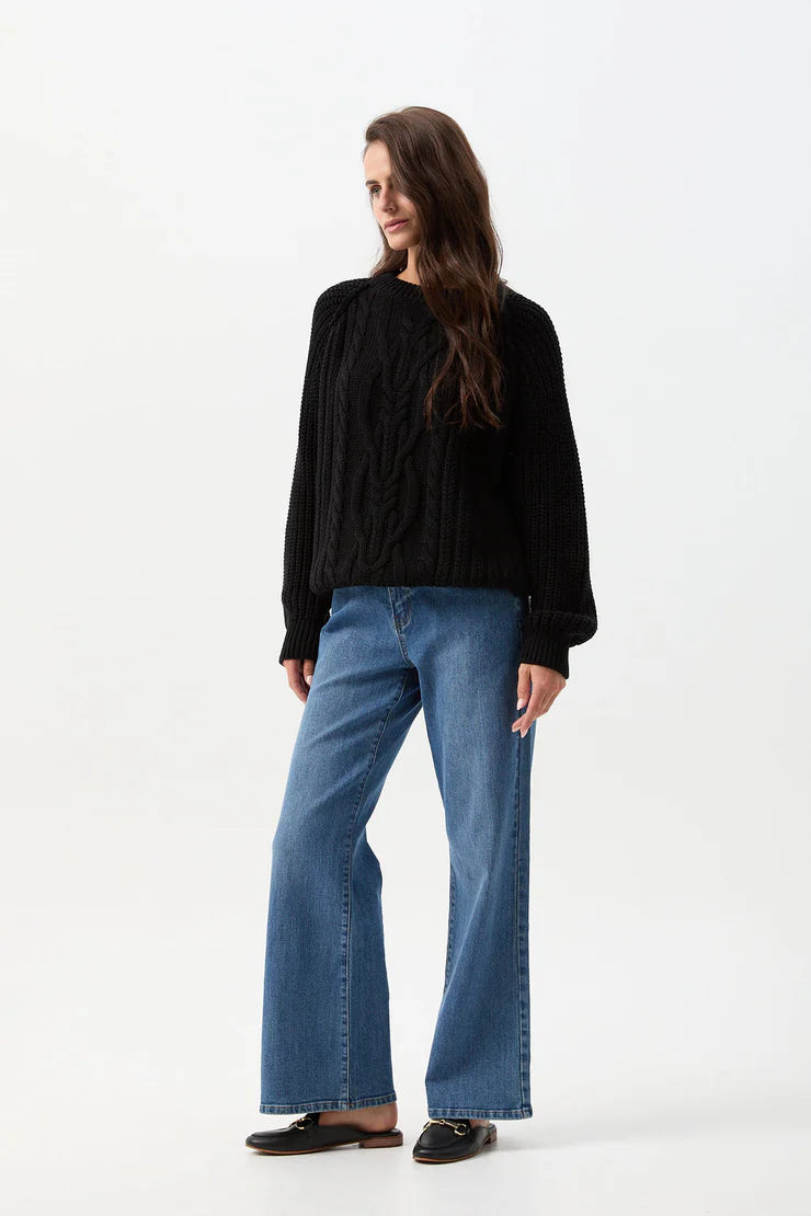 Chunky Cable Knit | Black