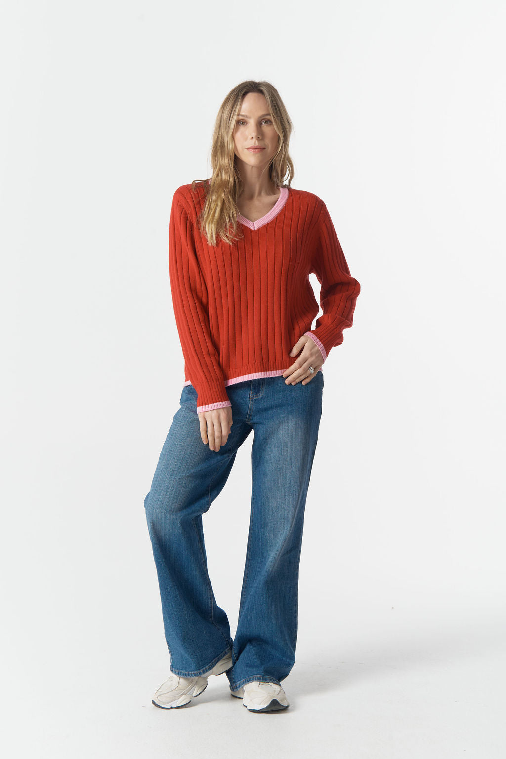 Glow V-Neck Knit | Scarlet