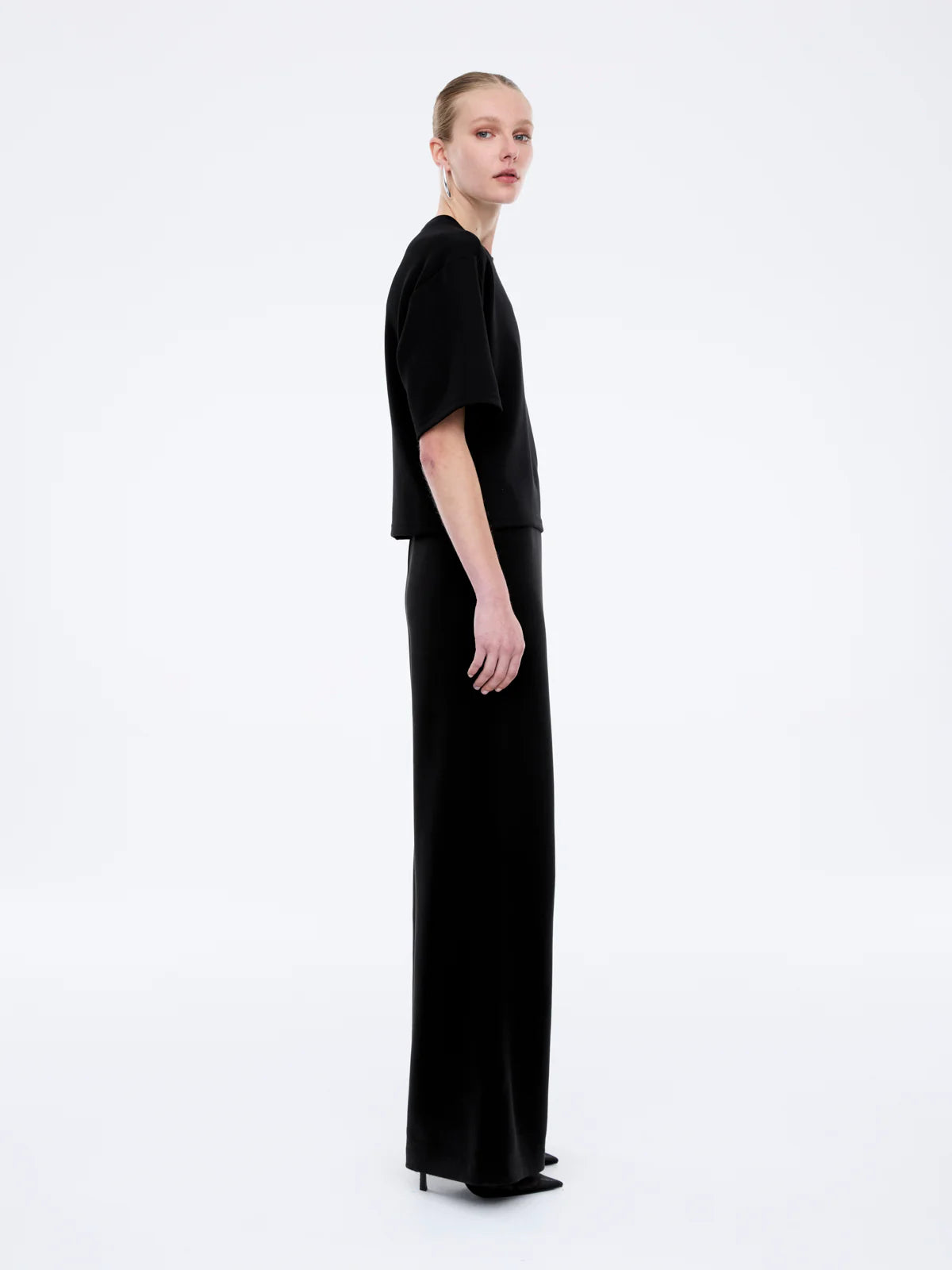 Alessa Relaxed Soft Jersey Tee | Black
