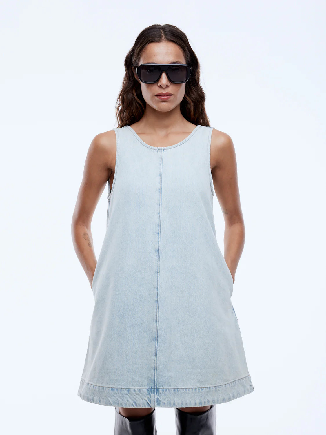 Annie Denim Dress | Light Wash