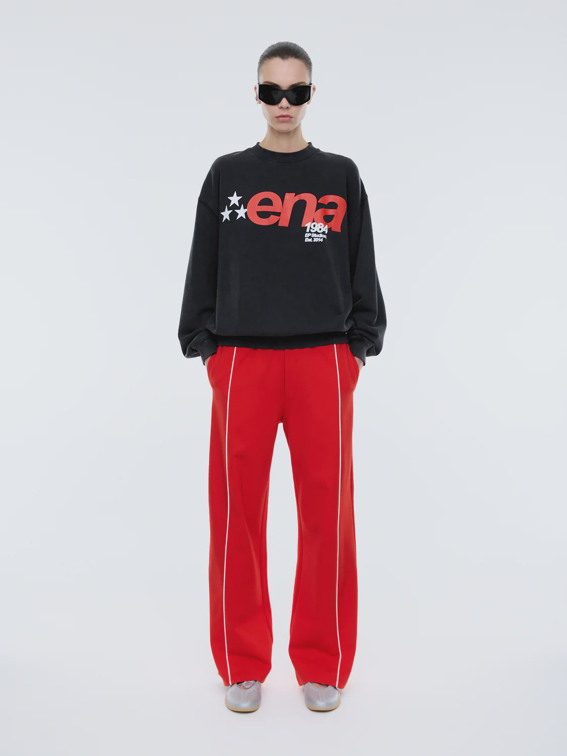 Star Sweatshirt | Washed Charcoal