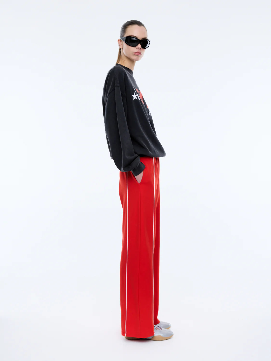 Star Sweatshirt | Washed Charcoal
