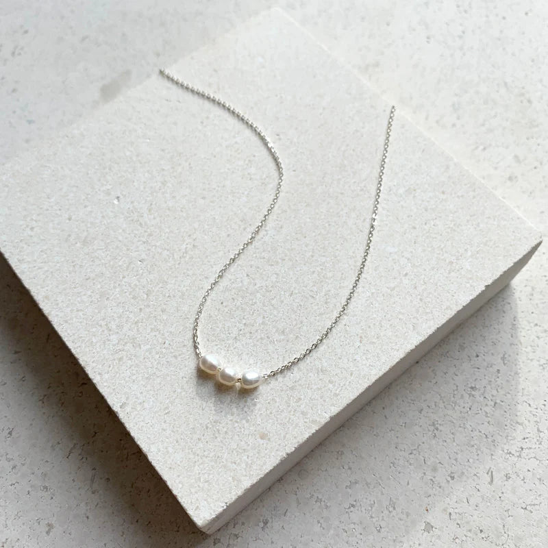 Mini Pearl Necklace| Silver