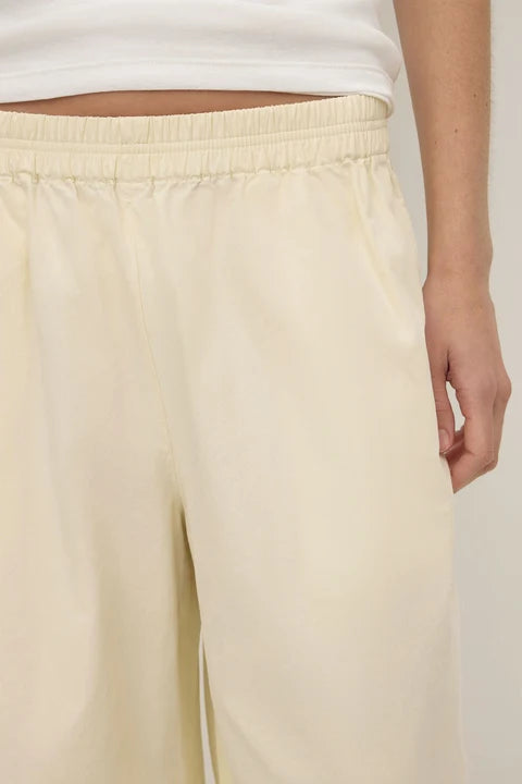Lola Barrel Pant | Vanilla