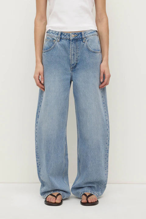 Low Curve Mid Rise Jean | Indigo Fade