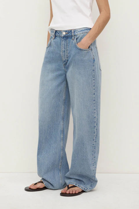 Low Curve Mid Rise Jean | Indigo Fade