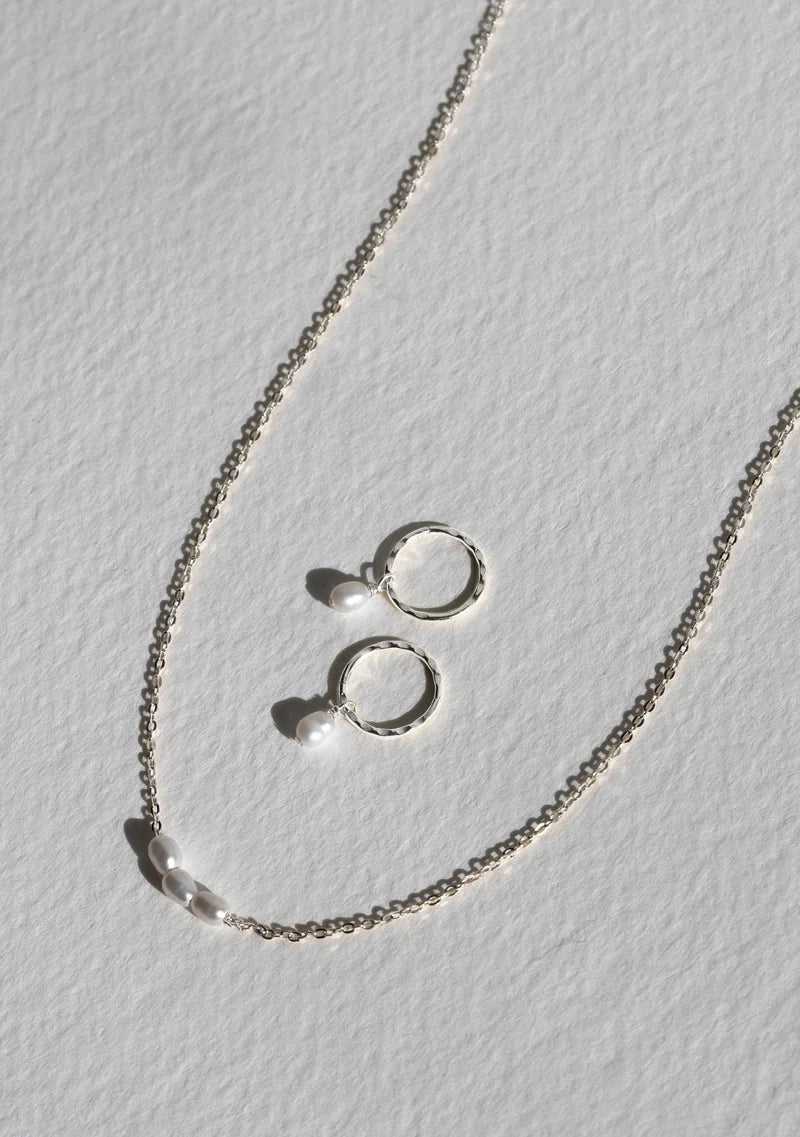 Mini Pearl Necklace| Silver