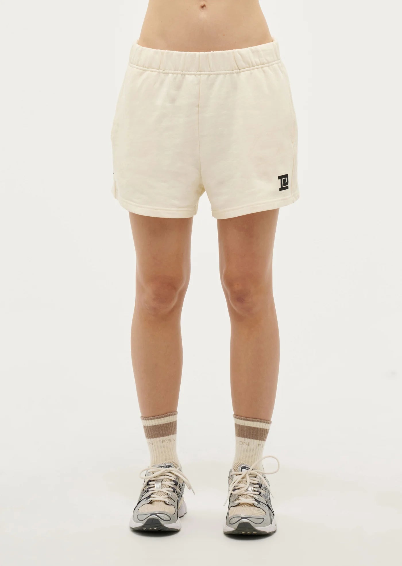 Millenium Short | Whisper White