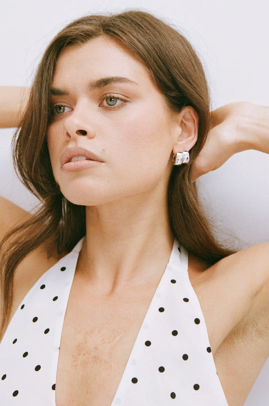 Blob Huggies | White Gold