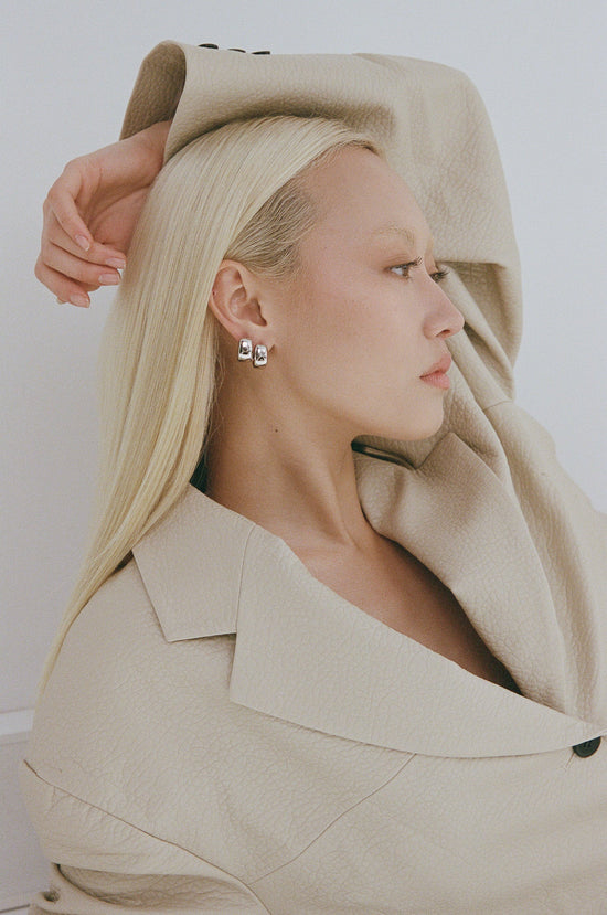 Blob Huggies | White Gold