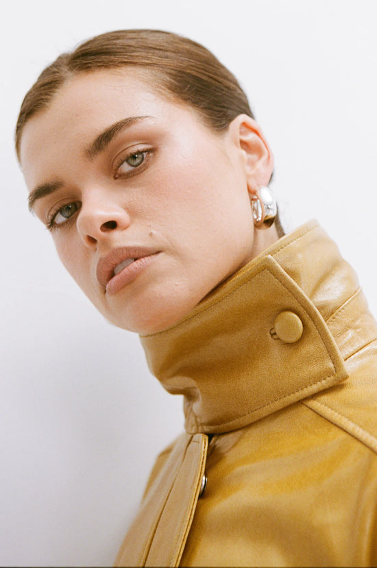 Dina Hoops | White Gold