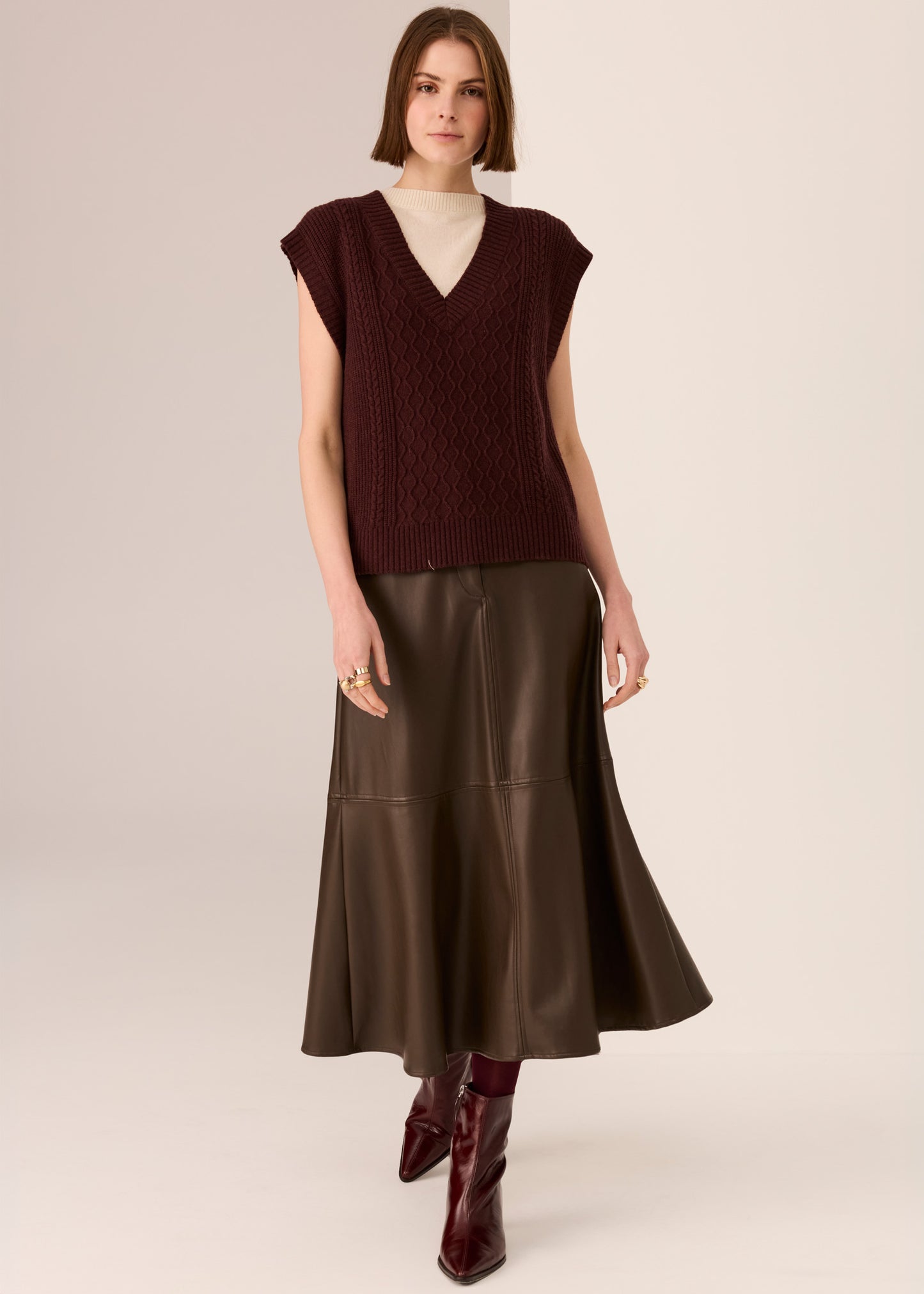 Loren Cable Vest | Merlot