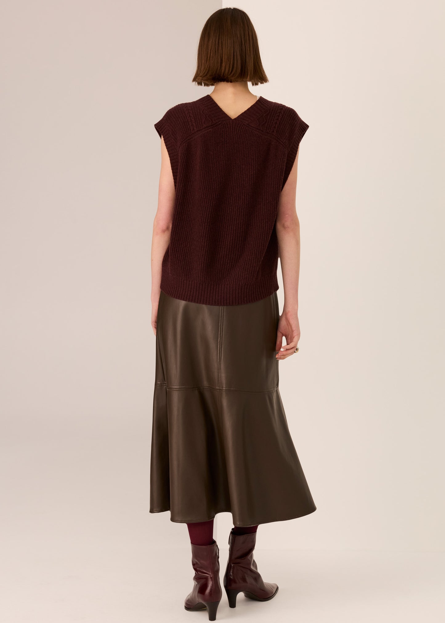 Loren Cable Vest | Merlot