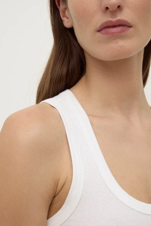 Robyn Scoop Neck Rib Tank | White