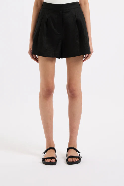 Thilda Tailored Short | Black