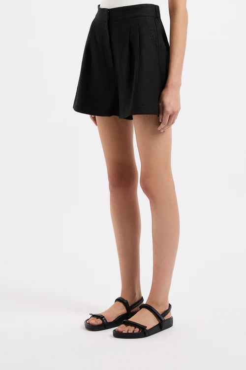 Thilda Tailored Short | Black